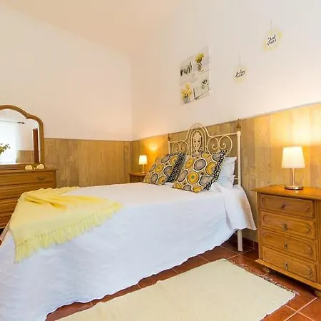 Vakantiehuis 15Min From Santa Luzia And Barril Beach Away, Wifi And Private Pool